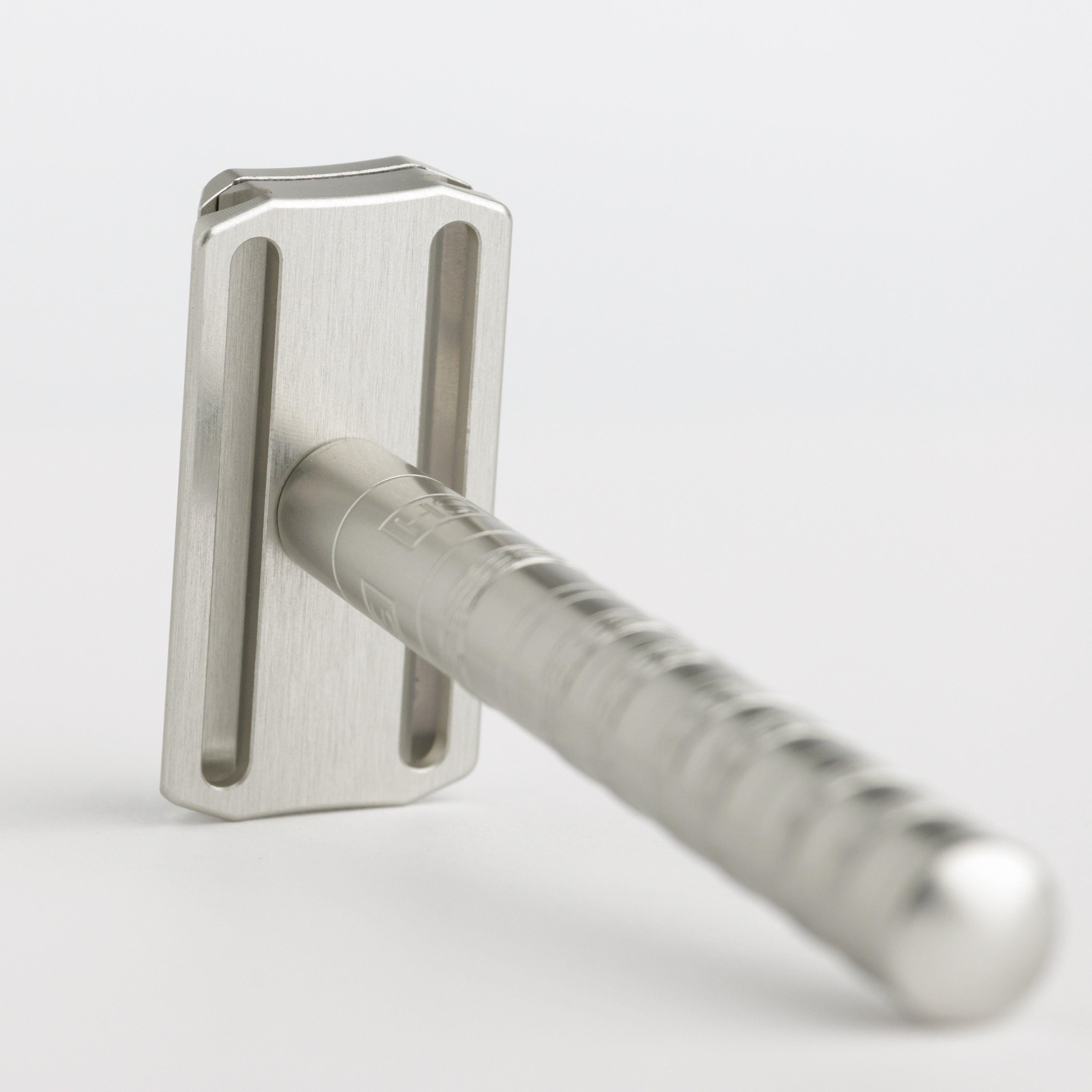 Henson Shaving [AL13-V2] Medium Safety Razor